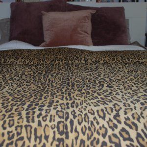 Ralph Lauren Classic Montgomery Leopard Comforter